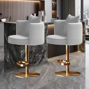 Luxuriöse Gerippte Grüne Barhocker mit Goldenen Akzenten - Zeitgenössische Hohe Barstühle für Gehobenes Innendesign und Bars - Product Image 5