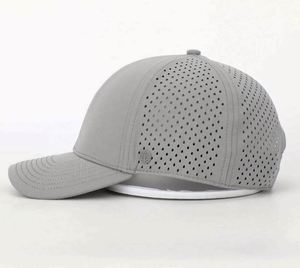 หมวกแก๊ปเบสบอลแบบ Snapback กันน้ำ คุณภาพสูง สำหรับกอล์ฟ วิ่ง หรือธุรกิจ ดีไซน์เฉพาะตัว ลายฉลุเลเซอร์ ใช้ได้ทุกฤดู 男女兼用 ลดราคาพิเศษ - Product Image 3
