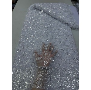 Tissu de mariage en dentelle française fait main, écologique, en polyester, avec des détails brodés de paillettes et de perles pour la cérémonie de mariage - Product Image 1