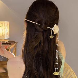 กิ๊บติดผมทรงจีนโบราณแบบใหม่ ประดับพู่โลหะ สีแดงโบราณ สำหรับผู้หญิง ระดับพรีเมียม ตกแต่งกระโปรงลายดอกไม้ - Product Image 1