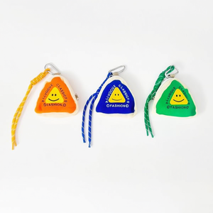 Portachiavi a Forma di Triangolo con Faccina Sorridente e Cinturino in Corda per Zaini e Accessori per Borse, 600 Pezzi per Scatola - Product Image 1