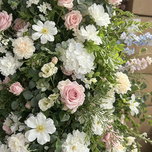 Arco de Flores Artificiales Promise, Set de Rosas y Margaritas Mixtas de Poliéster, Hecho a Mano, Decoración Romántica y de Ensueño para Bodas - Product Image 3