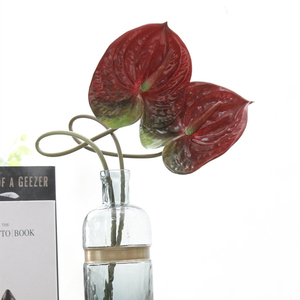 V149 <span class=keywords><strong>vendita</strong></span> Calda viola giallo anthurium <span class=keywords><strong>piante</strong></span> <span class=keywords><strong>fiori</strong></span> artificiali per la decorazione di cerimonia nuziale