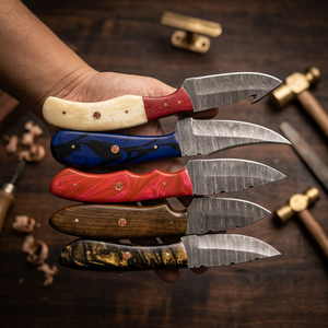 Couteau de chasse/camping artisanal en acier Damas de qualité industrielle, manche en bois, pointe droite, 23 cm, haute qualité, garantie 3 ans - Product Image 1