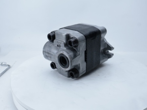 ปั๊มน้ำมันไฮดรอลิก KFS รุ่น KFS23A25 KFS3252 ซีรีส์ KFS3252OFKD268G0913 ปั๊มเกียร์เดี่ยวไฮดรอลิกสำหรับรถขุด - Product Image 6