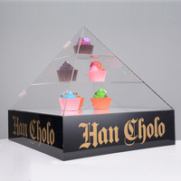 Acryl-Dessert-Präsentationsständer, Kuchenständer, Pyramidenförmiger Präsentationsständer, Dreieckiger Brotständer mit LED-Beleuchtung