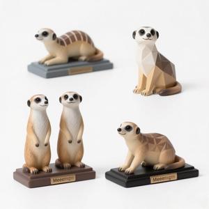 Estatuilla de resina de suricata de pie, escultura de desierto pintada a mano, regalo de Decoración de mesa de Vida Silvestre realista/geométrica - Product Image 1