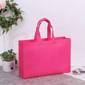 <span class=keywords><strong>Sac</strong></span> fourre-tout cadeau réutilisable personnalisé respectueux de l'environnement <span class=keywords><strong>Sac</strong></span> à provisions non tissé en PP avec logo <span class=keywords><strong>Sac</strong></span> non tissé personnalisé - Product Image 5