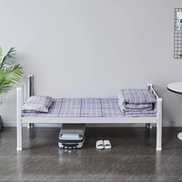 Lit simple avec cadre de lit King en métal et mobilier de chambre à coucher en bois