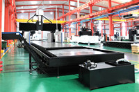 Fraiseuse à portique CNC robuste GMF10038R BT50 FANUC à fonctionnement automatique haute précision pour le traitement mécanique