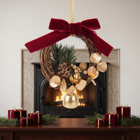 Guirlande de Noël artificielle suspendue avec nœud en velours rouge, pommes de pin et clochettes pour la décoration de porte, mur, arbre et maison en période des fêtes