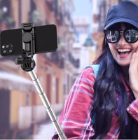 Perche à selfie télescopique pliable longue avec trépied, télécommande rechargeable et fonction lumière pour iPhone/Android, idéale pour le vlogging et le direct