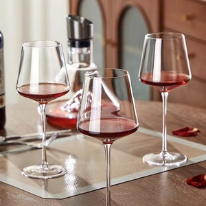 <span class=keywords><strong>Verre</strong></span> à <span class=keywords><strong>Vin</strong></span> Rouge Carré de Luxe Européen Haut de Gamme 550 ml, Gobelet Bourgogne en Cristal de Style Classique Coloré, pour Occasions Prestigieuses - Product Image 4
