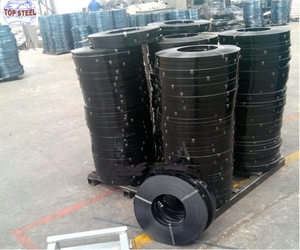 Correa de acero pintada azul y negra de alta calidad del proveedor de China <span class=keywords><strong>Precio</strong></span> de flejado de metal encerado por kg - Product Image 3