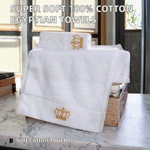 Ensemble de serviettes d'hôtel super douces en coton égyptien 100% coton, couleur unie, carrées, séchage rapide, compressées, marque privée - Product Image 3