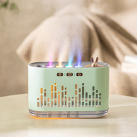 Vente chaude Portable 700ml Humidificateur de ramassage dynamique Creative 7 couleurs Lumière 5 Buse Humidificateur d'arôme à ultrasons à brume fraîche