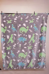 100% Polyester Flannel Magic Luminous Children Blanket Customized Pattern Star Unicorn Glow In The Dark Blankets For Kids