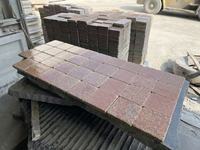 Pavés de granit rouges flamés et vieillis pour aménagement extérieur, allées et voies de circulation – Prix abordable