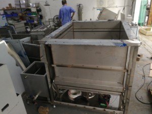 Limpiador Ultrasónico Eléctrico Industrial de 360L, Desengrasante de Agua Caliente <span class=keywords><strong>para</strong></span> Limpieza de <span class=keywords><strong>Motores</strong></span> y Cilindros - Product Image 3