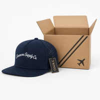 Casquette de baseball personnalisée avec logo découpé au laser, perforée, performance, bleu marine, visière plate, 7 panneaux, snapback, vente en gros OEM ODM