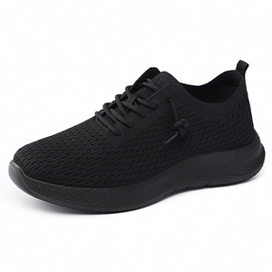 Zapatillas de running transpirables de tejido volador para hombre, diseño de moda con cordones, para otoño, con forro de malla y suela de goma, ideales para parejas. - Product Image 6