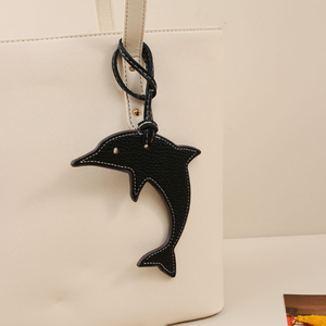 Ornamenti Pendenti a Forma di Delfino in PU, Decorazioni Animali Carine e alla Moda, Charm per Borse, Idea Regalo - Product Image 3