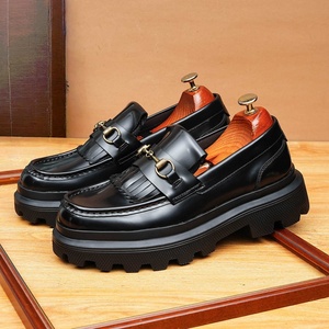 Chaussures en cuir véritable pour hommes, chaussures habillées décontractées sur mesure haut de gamme, fabriquées à la main - Product Image 4