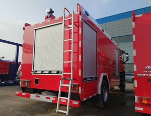 Nuevo Camión de Bomberos Isuzu - Vehículo de Rescate con Capacidad de Tanque de >10000L y Altura de Trabajo de 90m - Capaz de Extinción de Incendios - Product Image 2