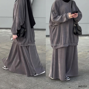 Collezione Autunno Inverno Habib: Set 2 Pezzi in Velluto a Coste per Donne Musulmane, <span class=keywords><strong>Abbigliamento</strong></span> Islamico Stampato, Top e Gonna, Vendita all'Ingrosso - Product Image 2