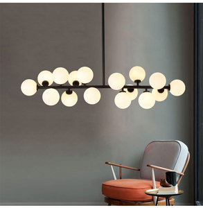 JYLIGHTING Lampadario Moderno Nordico in Ottone e Rame con Sfere di Vetro Bianco, Lampada <span class=keywords><strong>a</strong></span> <span class=keywords><strong>Sospensione</strong></span> <span class=keywords><strong>LED</strong></span> <span class=keywords><strong>per</strong></span> Camera da Letto e <span class=keywords><strong>Cucina</strong></span> - Product Image 4