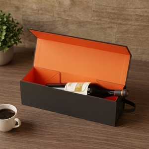 Boîte cadeau de luxe magnétique pliable avec pelliculage brillant, recyclable, haut de gamme, pour 1 bouteille de vin ou spiritueux, idéale pour l'emballage de mariage - Product Image 4