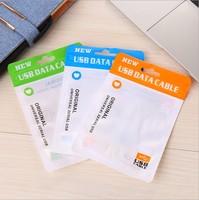 Pochette en plastique laminé transparente et durable pour câble de données et chargeur