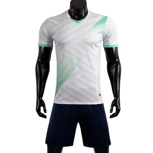 Camiseta de Fútbol Retro Personalizada del <span class=keywords><strong>Real</strong></span> <span class=keywords><strong>Madrid</strong></span> de Tailandia con Servicio OEM para Adultos 2526, Camiseta de Fútbol para Fanáticos - Product Image 1