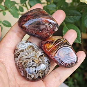 คริสตัลขัดมือธรรมชาติอาเกตผ้าไหมห่อแบนสำหรับสะสมและตกแต่งบ้าน - Product Image 3