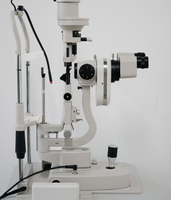 Lampe à fente pour l'observation du segment antérieur avec capture d'image numérique pour l'ophtalmologie