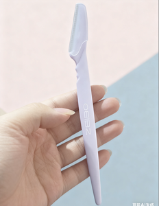 Vente en gros 12 pièces ensemble de tondeuse à sourcils lame rasoir de sécurité outils de maquillage Portable visage rasoir yeux sourcils épilation fraises - Product Image 2