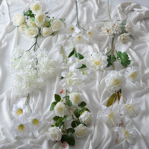 Fleurs artificielles de haute qualité à toucher réel, très demandées, pour centre de table de fête, décoration de mariage et de maison, blanches - Product Image 1