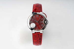 Montre mécanique automatique élégante et tendance avec un bracelet en cuir rouge à motif crocodile brillant et un cadran rouge brossé - Product Image 1