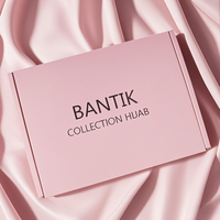 Boîte d'expédition en carton ondulé avec logo personnalisé en relief pour l'emballage de vêtements et de cadeaux, service d'échantillons gratuits, matériaux recyclés