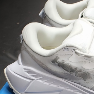 Zapatillas de Tenis Blancas con Cordones de Malla y Logotipo en Relieve, Punta Redonda, Suela de Goma Transpirable, para Todas las Temporadas, Uso Casual - Product Image 2
