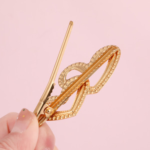 Pinzas para el Cabello de Estilo Coreano con Pedrería de Aleación, Clip Lateral con Perlas y Corazón, Diseño Geométrico, Clip de Barra Simple, Uso Diario, Alta Calidad - Product Image 4