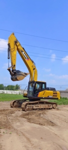 Oferta Especial: Mini Excavadora Usada Sany SY305H de 5 Toneladas con Martillo Rompedor, Ideal para Obras Municipales, Micro Excavadora con Accesorio de Barrena, Certificación CE - Product Image 5