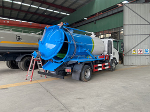 Camión DE ALCANTARILLADO AL vacío Isuzu de 4000 litros, tanque séptico, camión con ventosa de alcantarillado, camión de drenaje de tubería de alcantarillado - Product Image 5