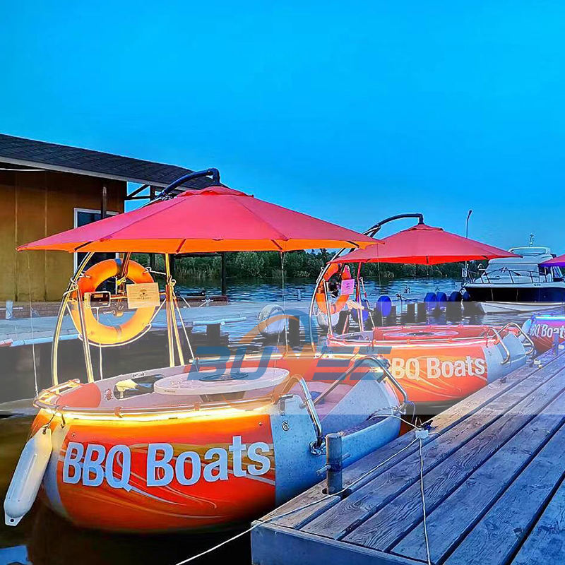 Leisure BBQ Boat Person Round Barbecue Donut Boat - Main Image