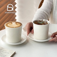 Ensemble de tasses à café en céramique blanches modernes et simples avec soucoupe, petit gobelet de café, tasse à cappuccino