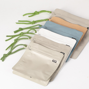 Sacos para Alimentos de Fundo Plano em Folha de Alumínio Reseláveis, Embalagem de Café Stand Up com Cordão e Válvula de Liberação de Ar - Product Image 1
