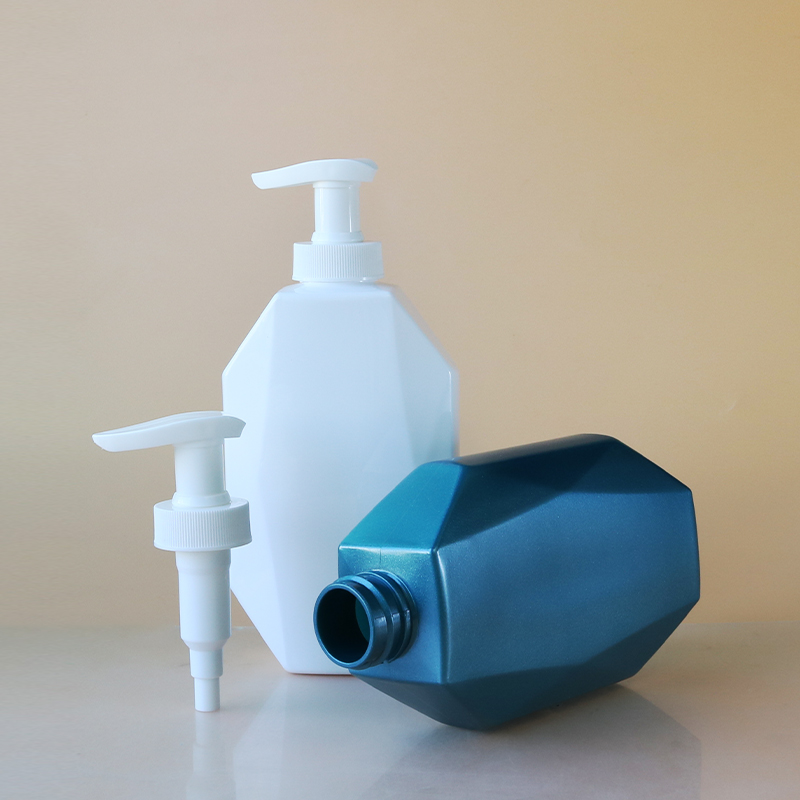 ORANGLES Wholesale Luxury Refillable Shampoo & Conditioner Bottles – 300ml / 500ml / 10oz Baby Shampoo Bottles with Screen Printing Surface - angled perspective - Image 4 of 4 | excellent for daily use | New York | Free Shipping ORANGLES
