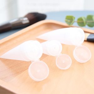 Ensemble d'articles de toilette écologiques et biodégradables pour hôtel avec tube en bambou/lin pour shampoing et gel douche (jetables) - Product Image 3