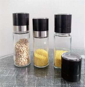Bouteille à épices en verre transparent de 120 ml avec moulin à sel marin et couvercle en plastique pour herbes, sel, poivre noir et autres ingrédients – Bocaux en verre - Product Image 5