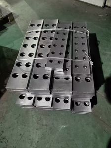 Plaques de friction durables pour plateaux de guidage de foreuse rotative robuste (type <span class=keywords><strong>Kelly</strong></span> <span class=keywords><strong>Bar</strong></span>) - Pièces de rechange 50*50*50 - Product Image 2